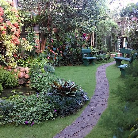 Glory Homestay Kandy Esterno foto