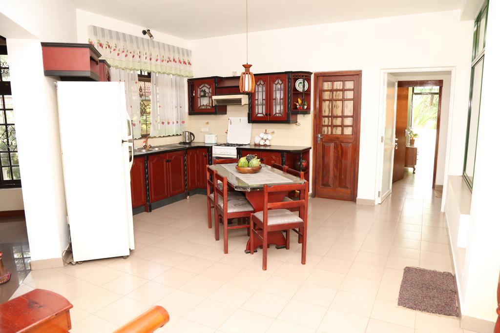 Glory Homestay Kandy Esterno foto