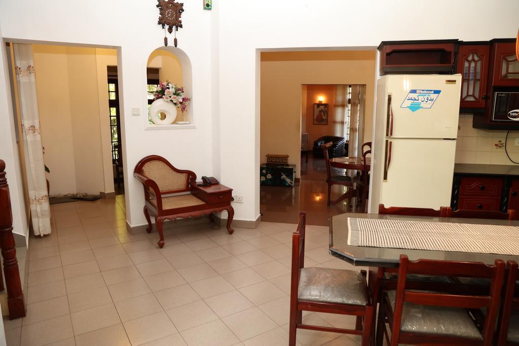 Glory Homestay Kandy Esterno foto